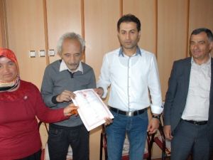 Gurbetçi Hayırseverden Yardıma Muhtaç Aileye Ev