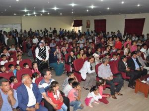 Öğrenciler "Pamuk Prenses Ve Yedi Cüceler" İle Buluştu