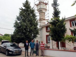 Tarihi Muratağa Camii’nin Minaresi Onarılıyor