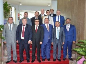 Vali Düzgün’den, OSB’nin Yeni Yönetimine Hayırlı Olsun Ziyareti