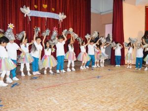 Besni M. Sadık Paccı Anaokulu’ndan Yılsonu Gösterisi
