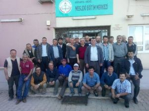 Gediz’de 29 Kişiye ’İnşaat Yetki Belgesi’