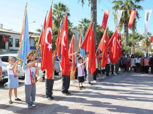 Kuşadası’nda İlköğretim Haftası Kutlamaları
