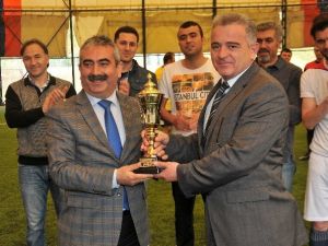 Gümüşhane’de 6. Kurumlararası Halı Saha Turnuvası Sona Erdi