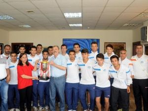 Akdeniz Belediyespor U19 Takımı Türkiye İkincisi Oldu
