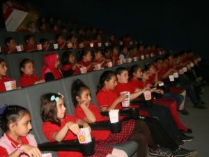 Büyükşehir’in Sinema Şenliğinde 10 Bin Çocuk Sinemaya Götürüldü