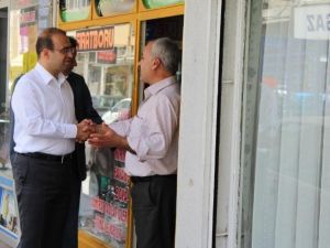 Özhan, Ziyaretlerini Sürdürüyor