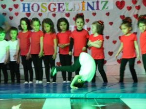 Minik Yürekler Büyüledi