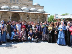 Akçakoca Belediyesinden Kültür Gezisine Yoğun İlgi