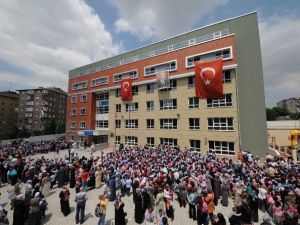 Çocuklar Okullarına Döndürülüyor