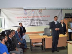 Web Tasarımı Kursu Sertifika Töreni Düzenlendi