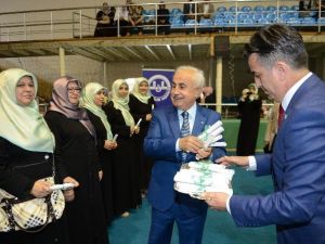 Edirne’de Kuran Öğrenen Yüzlerce Kadın Kurs Bitirme Sertifikalarını Aldı