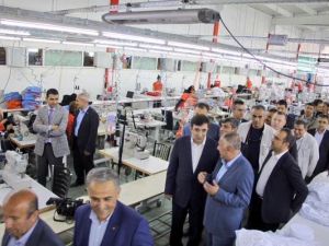Bakan Yılmaz OSB’yi Ziyaret Etti