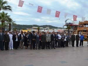 Ayvalık’ta Düşmana Askeri İlk Kurşunun Atılışının 96. Yılı Törenle Kutlandı