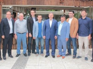 Milli Sporculardan Selçuk Özdağ’a Destek