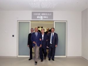 Sağlık Bakanı Müezzinoğlu, Rektör Ulcay’ı Ziyaret Etti