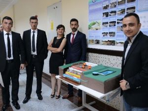 Genç Mühendisler Projelerini Sergiledi