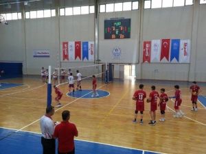 Battalgazi’de Voleybol Yarı Final Heyecanı