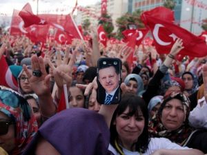 Erdoğan’a Adana’da Sevgi Seli