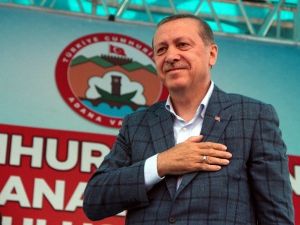 Erdoğan’dan Kendisini Karşılamayan Mhp’li Başkana Nezaket Tepkisi