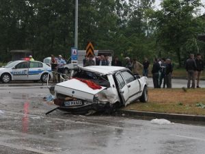 Terme’de Kaza: 1 Ölü, 4 Yaralı