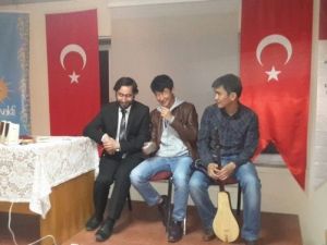 İpek,”kazak Türklerinde Dombıra Çalamayana Kız Verilmezdi”