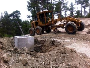 Karagöl Yaylasında Yol Yapım Çalışmaları Devam Ediyor