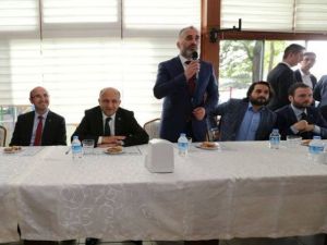 Bakan Işık Karamürsel’de Muhtarlarla Bir Araya Geldi