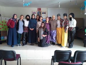 Diyadin’de "Keloğlan Ve Bilge Eşeği" Tiyatro Oyunu Sahnelendi