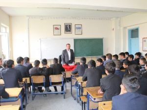 Akdağmadeni İlçesinde Öğrencilere Temizlik Semineri Verildi