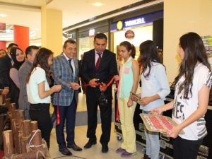 Melek Yerli’nin Öğrencileri Resim Sergisi Açtı