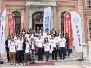 Kıyı Ege Ve Ege Tiyatrolar Birliği Üyeleri, Edirne Belediye Başkanı Gürkan’ı Ziyaret Etti