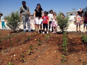 Didim Anaokulu Öğrencileri Organik Bahçe Oluşturdu