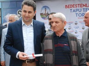 30 Yıl Sonra Evlerinin Tapularına Kavuştular