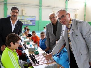 Sapanca Belediyesi Satranç Turnuvası Başladı
