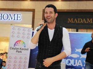 Popstar Keremcem Diyarbakır’da İlk Kez Konser Verdi