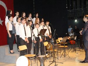Iğdır Güzel Sanatlar Lisesi’nin Bahar Ve Gençlik Programı