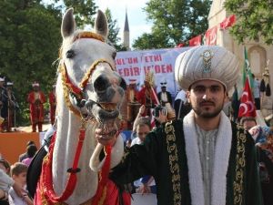 Temsili ‘Akşemseddin’ Attan Düşünce, Fatih Fethe TEK Başına Çıktı