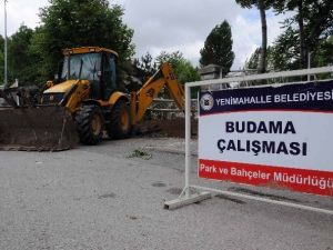 Tehlike Saçan Bina Yıkılıyor