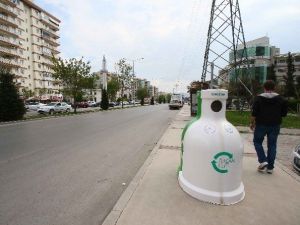 Bayraklı’da Cam Atıklar Kumbaraya
