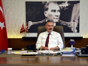 Vali Ayyıldız, Eğitim Camiasına Seslendi
