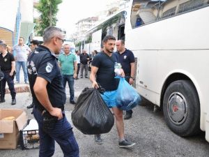 Karaya Vuran Tekneden Kurtarılan Mülteciler Mersin’e Gönderildi