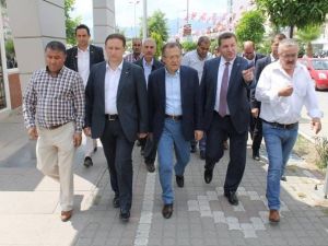 AK Parti Edremit İlçe Seçim Bürosu Açıldı