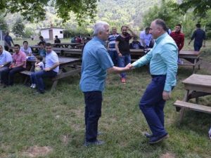 Çağlayan, Piknikçileri Ziyaret Etti