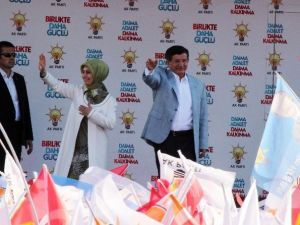 Davutoğlu, Diyarbakır’da Öksüz Ve Yetimlere Müjde Verdi, Hdp’ye Yüklendi