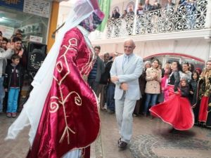 Başkan Yılmaz Çerkes Dansı Yaptı