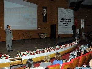 Başkan AK Minik Öğrencilerin Yıl Sonu Gösterisinde