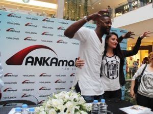 Pascal Nouma Ve Kadir Çöpdemir, Ankamall’da “Ara Gaz” Verdi