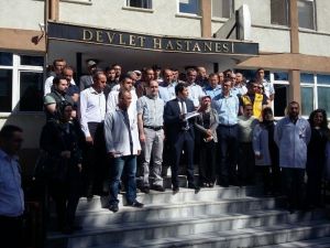 Develi’de De Sağlık Çalışanlarına Şiddete Karşı İş Bırakıldı