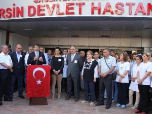 Mersin’de Doktorlar 15 Dakika İş Bıraktı